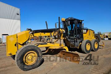 Caterpillar CAT 12M Motor Graders Caterpillar CAT 12M Motor Graders