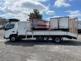 2015 Mitsubishi Fuso Canter 918 Beaver Tail - picture2' - Click to enlarge