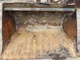 Excavator Bucket - picture1' - Click to enlarge