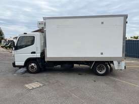 2018 Mitsubishi Canter Refrigerated Pantech - picture2' - Click to enlarge