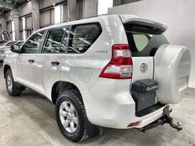 2016 Toyota Land Cruiser Prado GX  (Ex Defence) (5-Seater) (Diesel) Auto) - picture0' - Click to enlarge