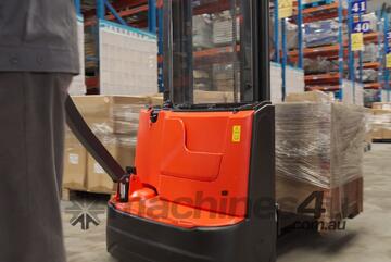 EP 1.2T PEDESTRIAN STACKER ESA121-D-Electric 24v 3000mm height