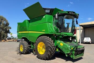 John Deere 2021   S780 Combines