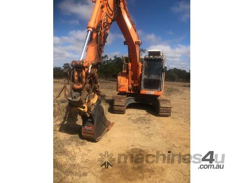 caption Doosan DX140 LCR Excavator 14T + 6 Buckets & Ripper!