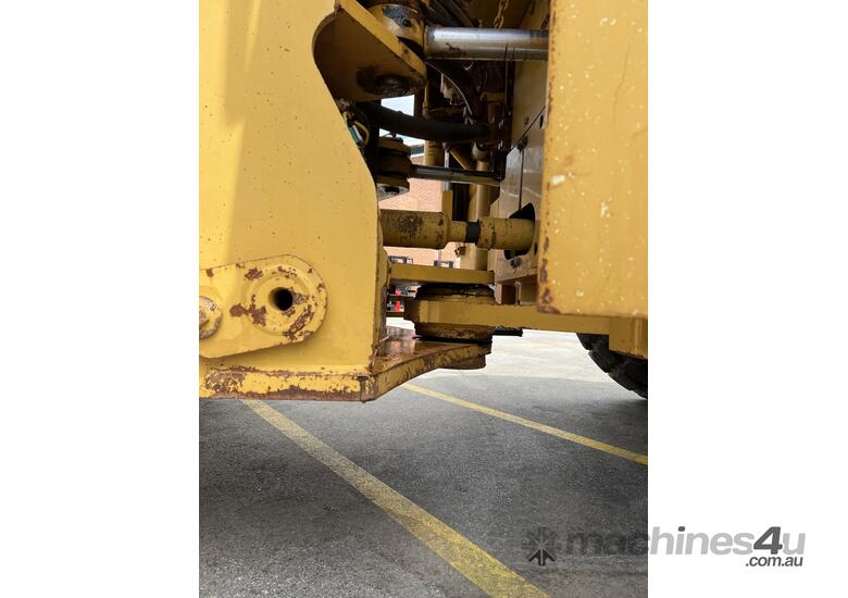 caption 2014 Caterpillar 980H Wheel Loader - Very Tidy Machine
