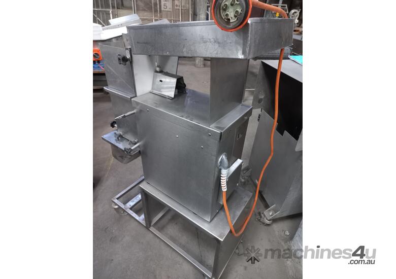 caption Fendo FS-19 Slicer machine