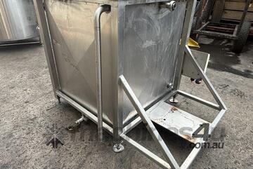 250L Stainless Steel holding tank box vessel BSM fittings with pump shelf