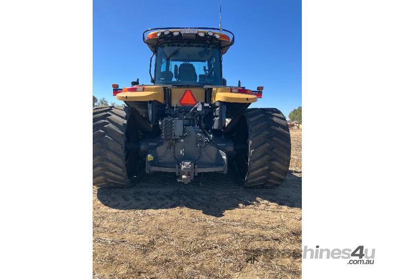 caption Track Tractor CAT Challenger MT855E