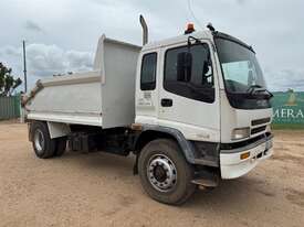 2004 ISUZU FVR 900 TIPPER TRUCK - picture0' - Click to enlarge
