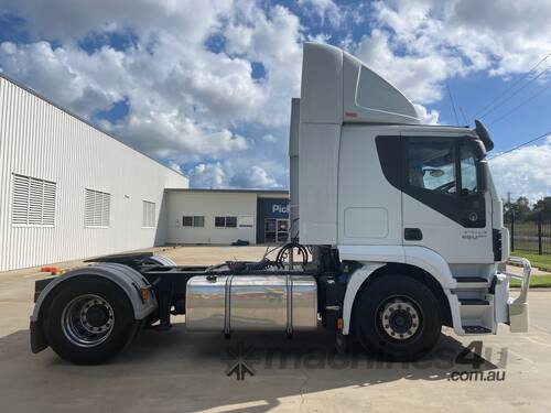 caption Iveco Stralis 460 EEV Prime Mover