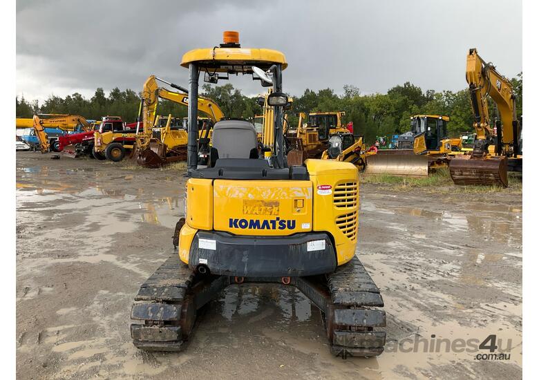 caption 2011 Komatsu PC45MR-3 Excavator (Rubber Padded)