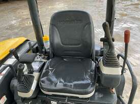2011 Komatsu PC45MR-3 Excavator (Rubber Padded) - picture1' - Click to enlarge