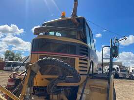 2003 Caterpillar 725C Articulated Dump Truck - picture0' - Click to enlarge