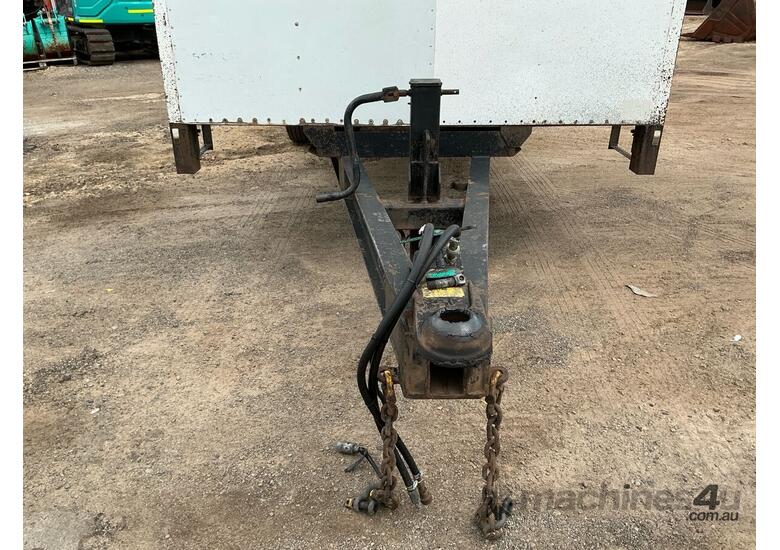 1991 Lombardi Single Axle Curtainside Pig Trailer