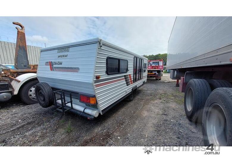 caption Coromal Aussie Lowline 16ft Pop-top