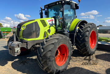 Claas Axion 830 FWA/4WD Tractor