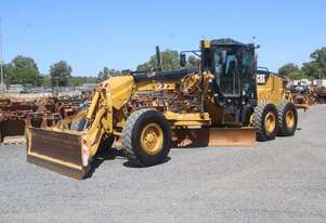 Caterpillar 2014   12M