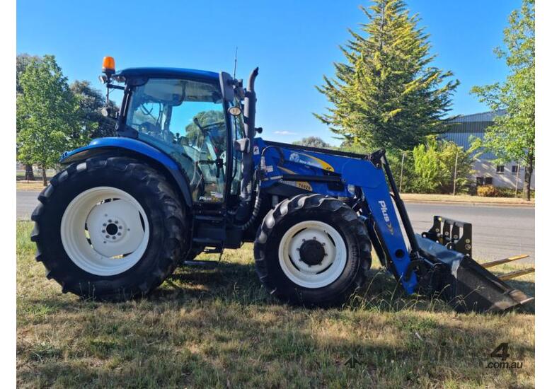 caption New Holland T6020