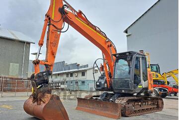 Hitachi 2015   ZX135_3