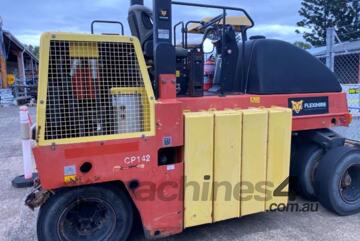 Dynapac CP142 Multityre Roller