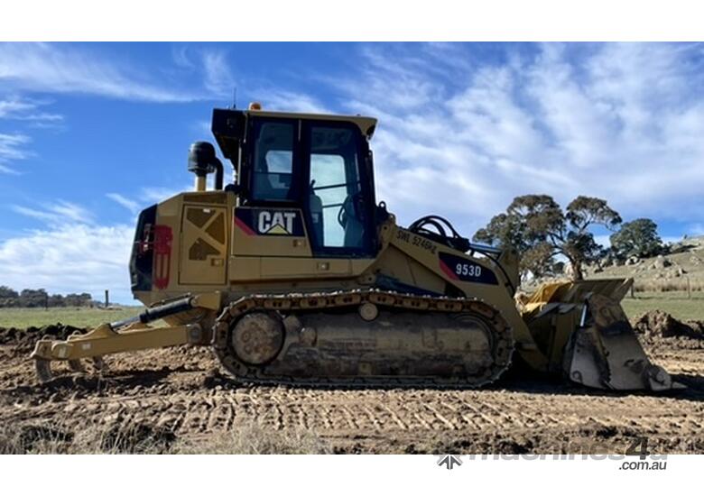 2010 CAT 953D with 10,200 hrs