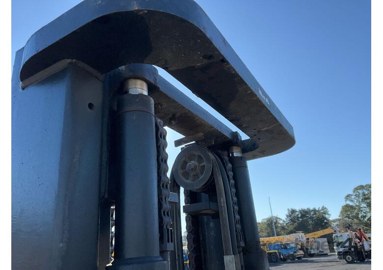caption 1992 Hyster H4.00XLS-6 Forklift