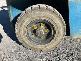 1992 Hyster H4.00XLS-6 Forklift - picture2' - Click to enlarge