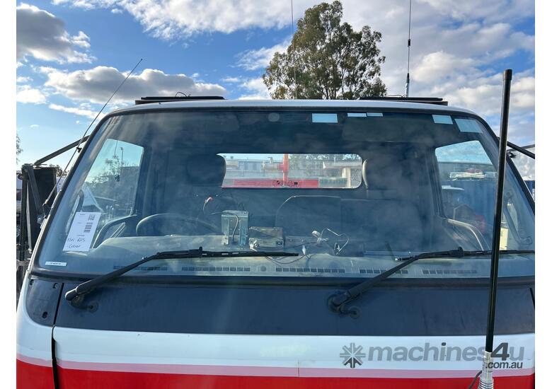 caption 1996 Mitsubishi Canter 4X4 Rural Fire Truck
