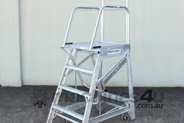 Mobile Platform Ladder
