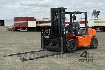 Lonking 2025   LG70DT FORKLIFT