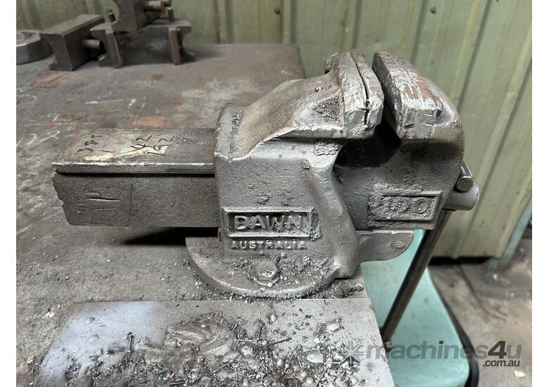 caption Steel Frame Workbench On Castors W Dawn Vice