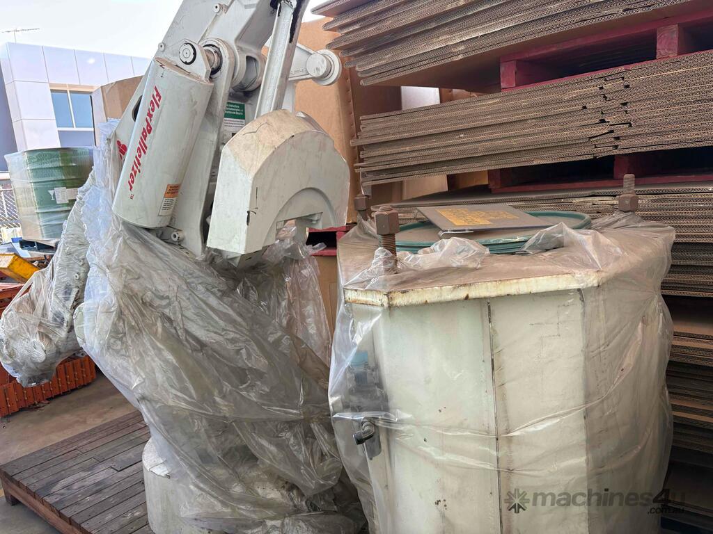 ABB-IRB-640-FlexPalletizer-Industrial-4-Axis-Palletizing-Robot-with-Controller_72901355.h.jpg