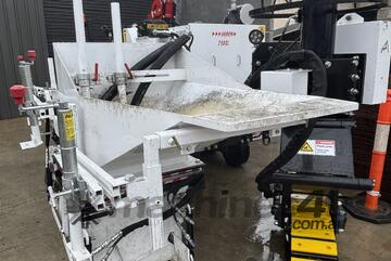 750XL Arrow Slipform Kerb machine