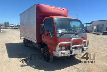Isuzu 2000   NPR 400 Pantech