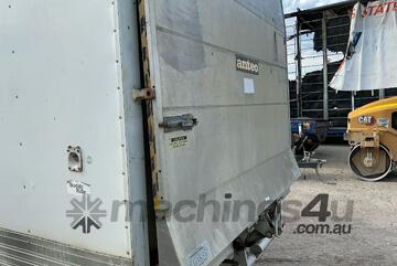 Hino 2006   DUTRO Pantech