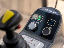 2025 Zoomlion WA7025-12E External Climbing Topless Tower Crane - picture1' - Click to enlarge