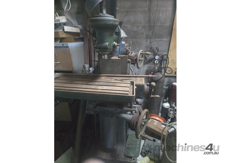 Vintage Milling Machine w Tool Sharpener 
