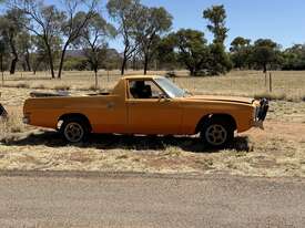 Holden HJ LS1 comes with engine - picture0' - Click to enlarge