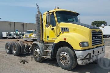 Mack   Csmr Metroliner Mack   Csmr Metroliner