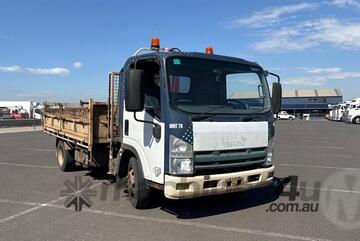 Isuzu   NPR Isuzu   NPR