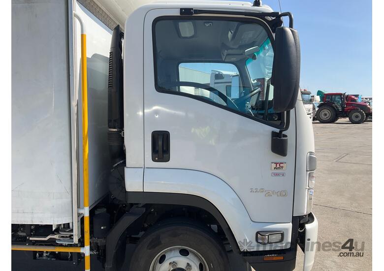 2023 Isuzu FRR 110-240 Curtainsider