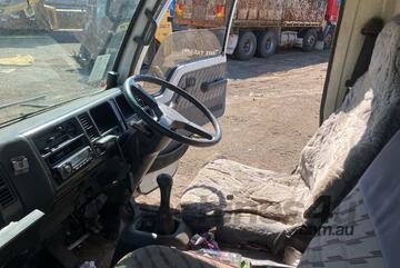 1989 Mazda T4000 Flat Bed Tray