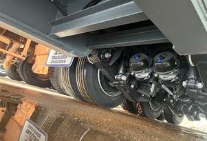 2025 AAA Tri-Axle Double Drop Curtin Side Trailer