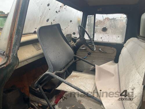 International AB160 Bitumen Truck