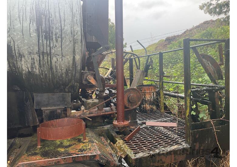 International AB160 Bitumen Truck