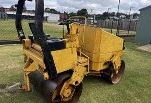 Caterpillar CAT CB-224C Roller