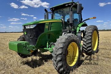 John Deere 2018   7230R Tractor
