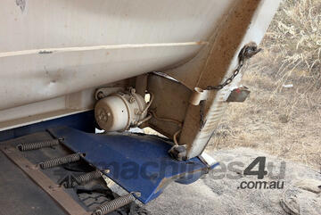 2009 Howard Porter TRI470 Tri Axle Tipping Trailer