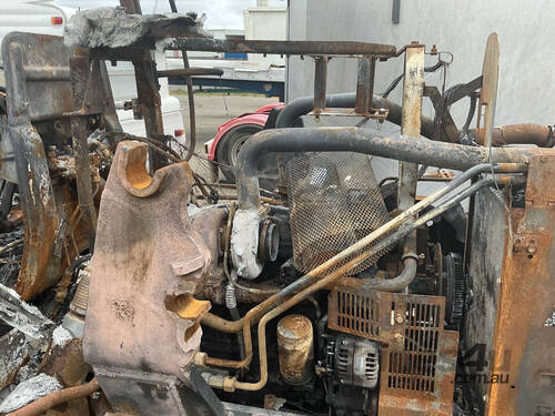 2010 Case IH Puma 140 Tractor/ Loader (4 x 4)