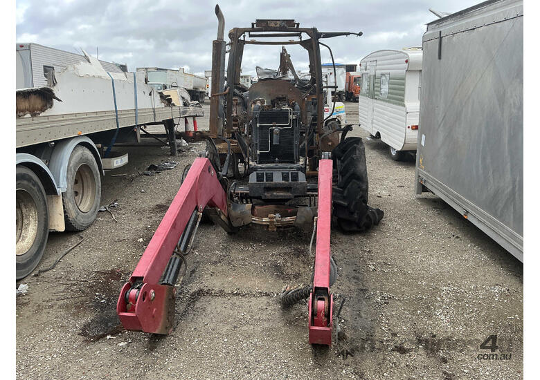 2010 Case IH Puma 140 Tractor/ Loader (4 x 4)